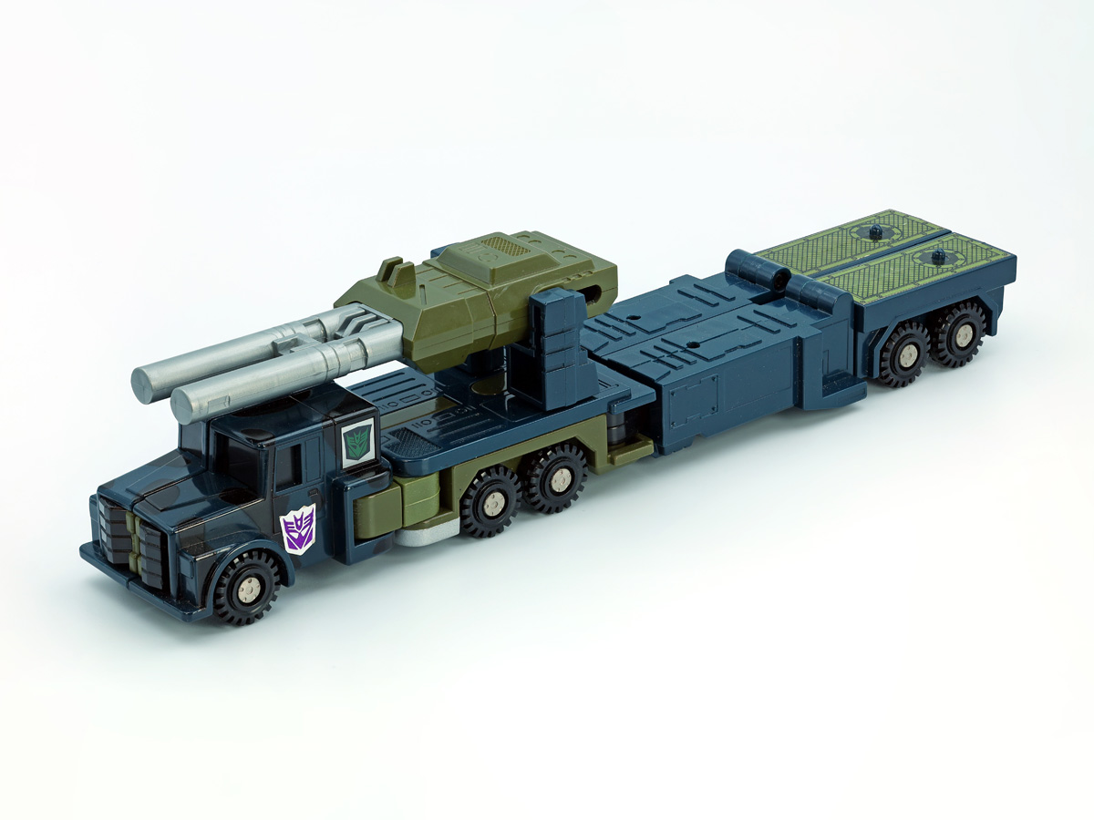 Transformers G1 Onslaught vehicle
